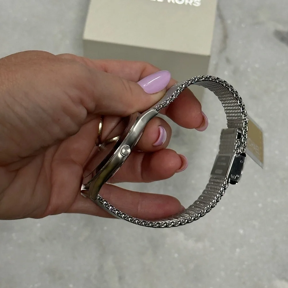 NWT Michael Kors watch MK8606 - Picture 3 of 5
